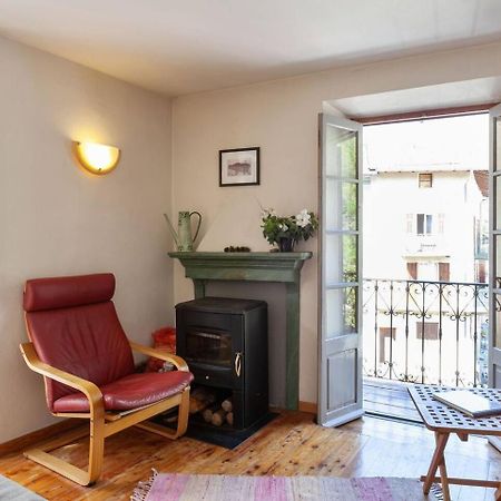 Sunny 1-Bed Apartment In Lovely Mountain Village La Brigue エクステリア 写真
