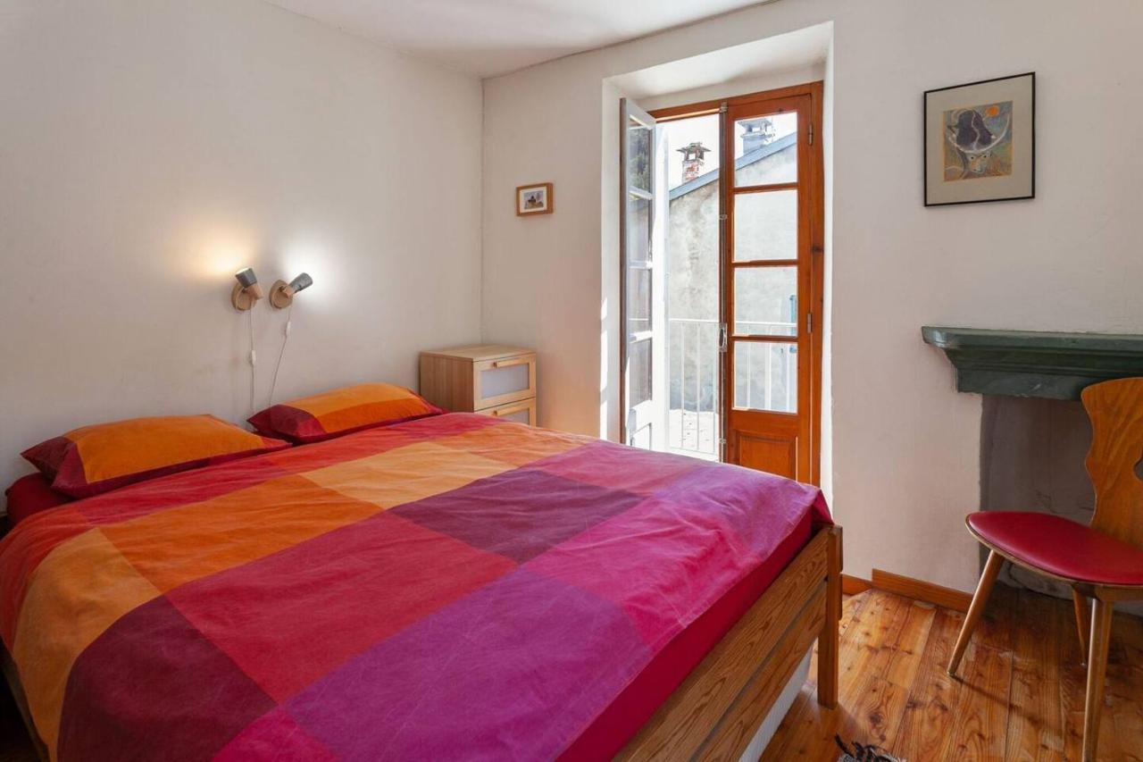 Sunny 1-Bed Apartment In Lovely Mountain Village La Brigue エクステリア 写真