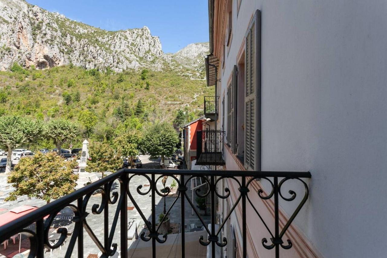 Sunny 1-Bed Apartment In Lovely Mountain Village La Brigue エクステリア 写真