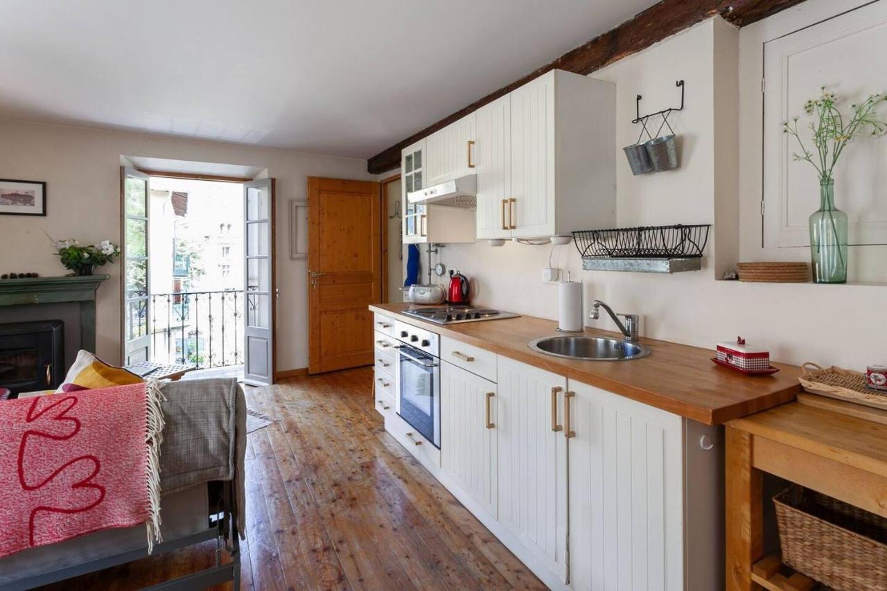 Sunny 1-Bed Apartment In Lovely Mountain Village La Brigue エクステリア 写真