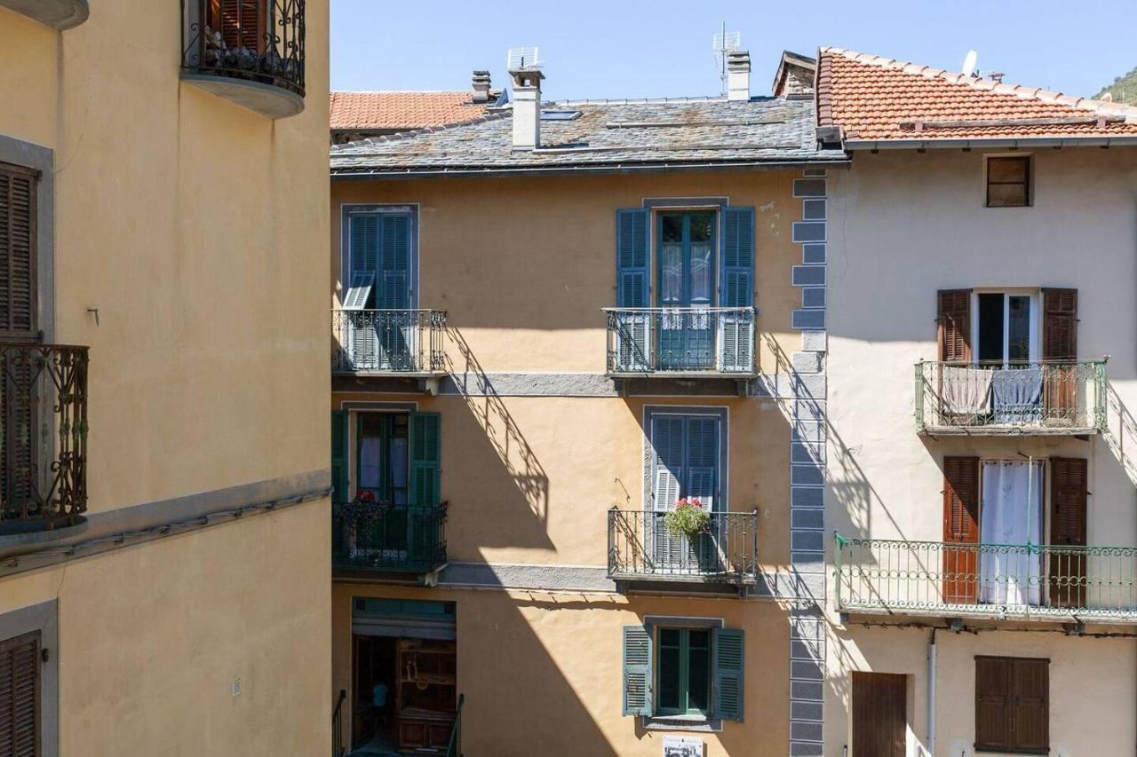 Sunny 1-Bed Apartment In Lovely Mountain Village La Brigue エクステリア 写真