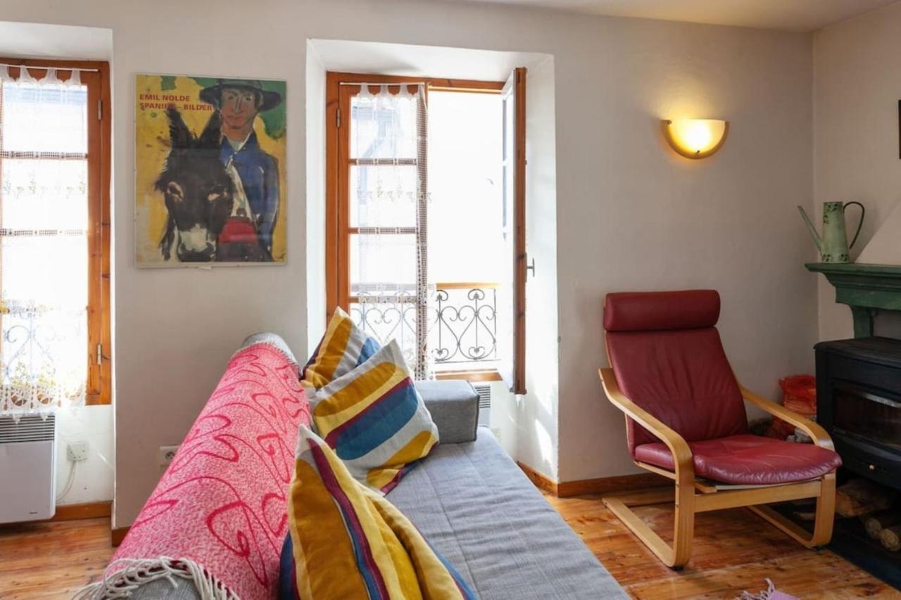 Sunny 1-Bed Apartment In Lovely Mountain Village La Brigue エクステリア 写真