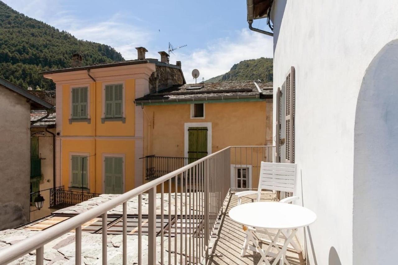 Sunny 1-Bed Apartment In Lovely Mountain Village La Brigue エクステリア 写真